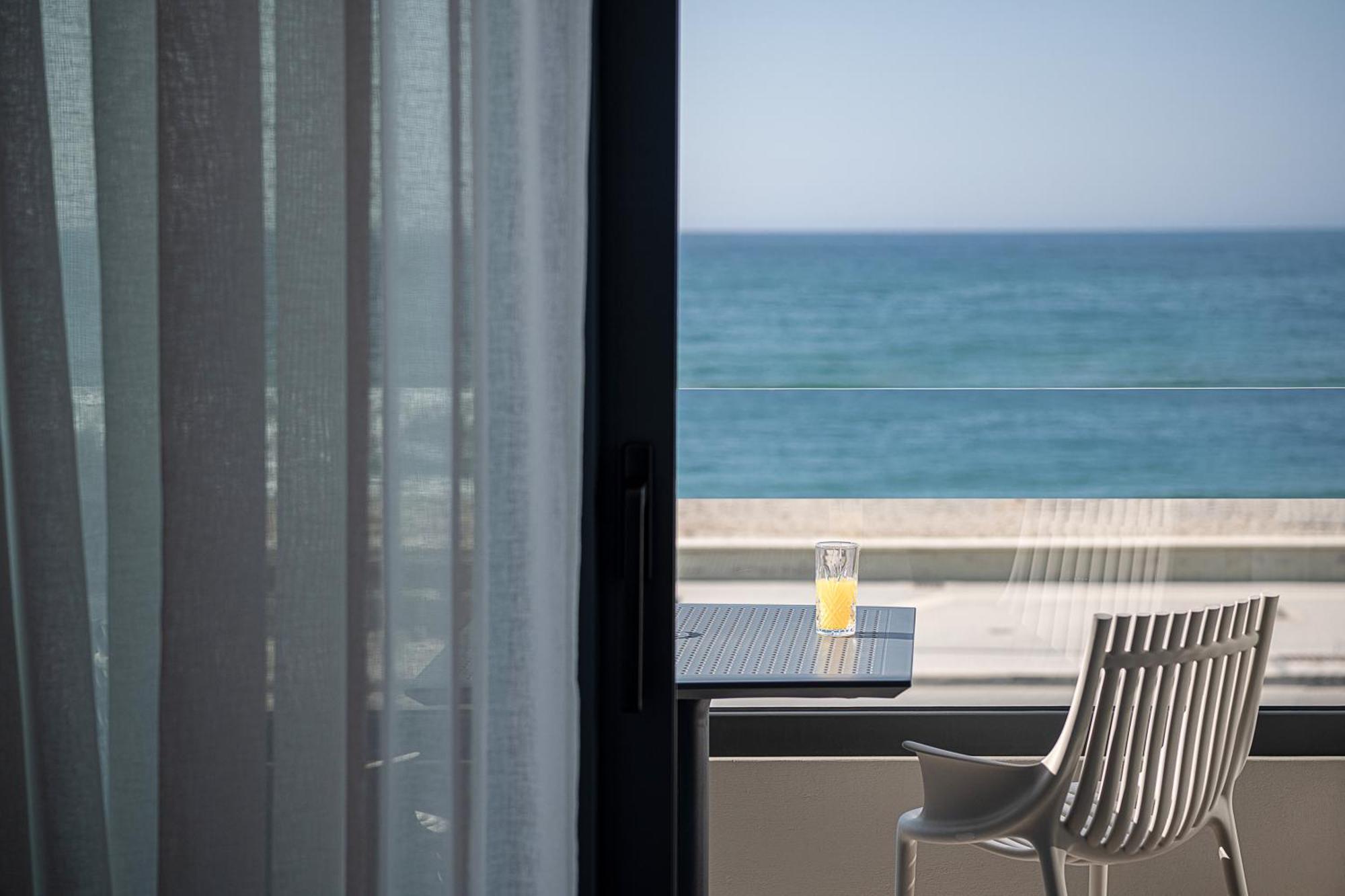 Calla Luxury Seafront Suites Rethymno Eksteriør bilde