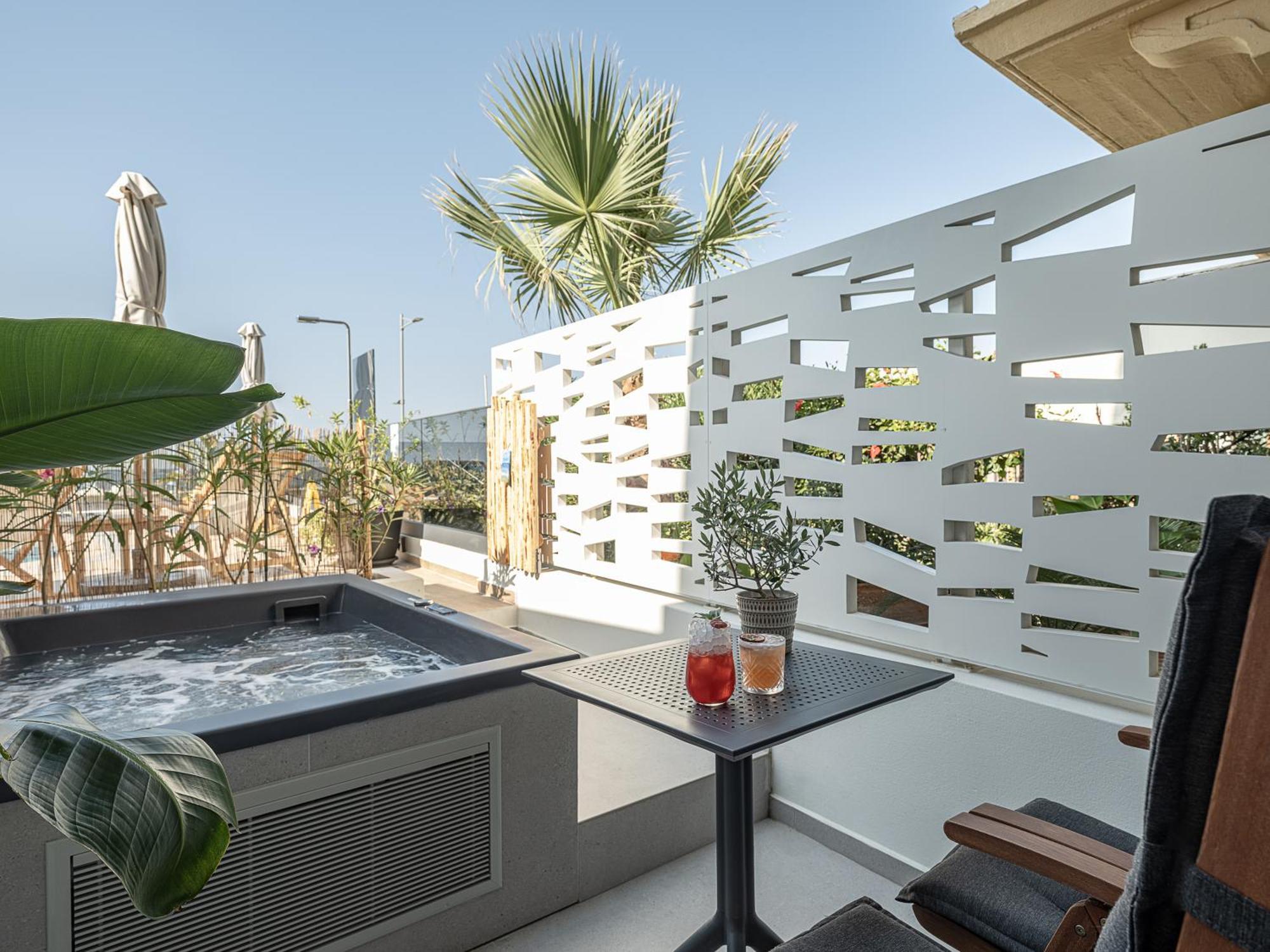 Calla Luxury Seafront Suites Rethymno Eksteriør bilde